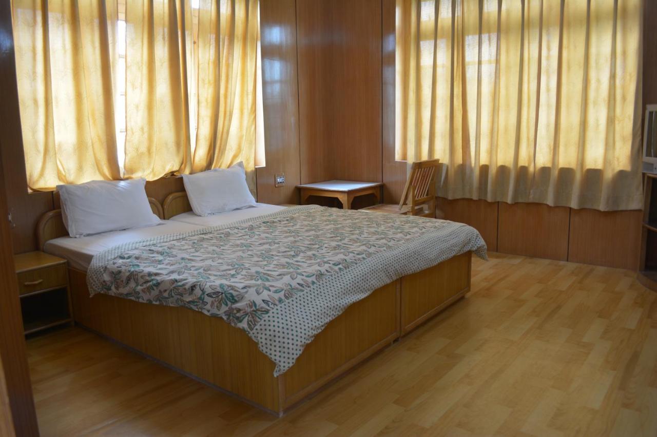 Barath Hotel & Guest House Leh Ngoại thất bức ảnh